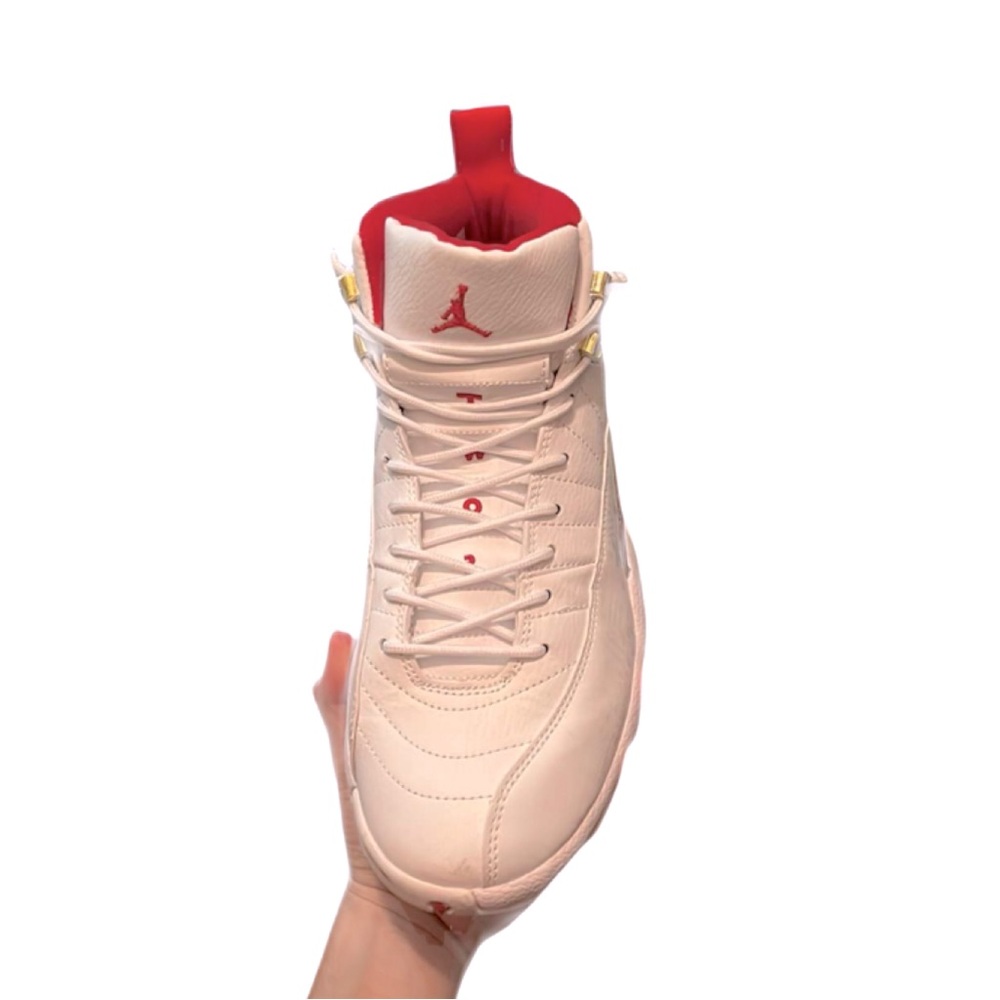 Jordan 12 Chinese new year (SLIGHTLY USED)